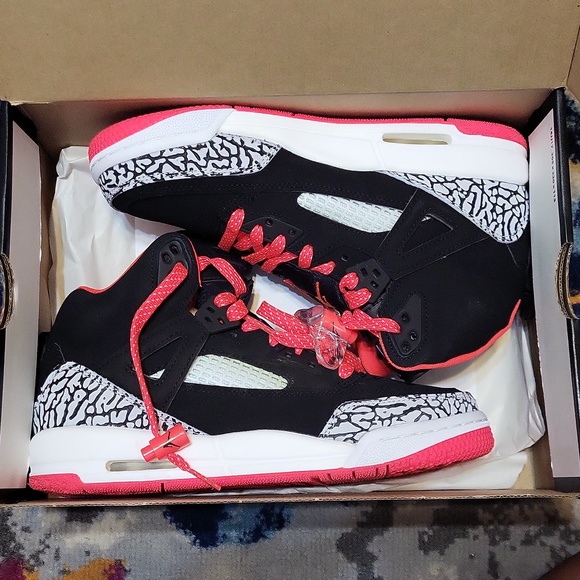 Jordan Spizike PS 'Black Red Orbit' kids 13k - Picture 1 of 5